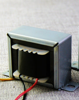 IWISTAO 1pc 出力トランス 62ohm 0.5W チューブヘッドホンアンプ Z11 シングルエンド シリコンスチール用